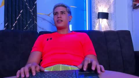 DOMI online show from May 30, 4:01 am