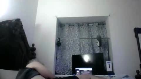 luis online show from May 19, 1:56 am