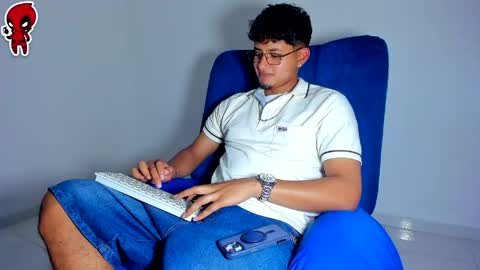  Dominic  online show from May 29, 1:59 am