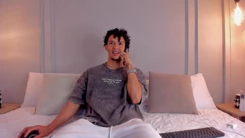 Dominick Star online show from October 27, 4:04 am