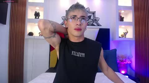 Dominik online show from April 28, 8:35 pm