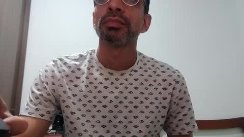 don__chi online show from December 23, 1:18 am