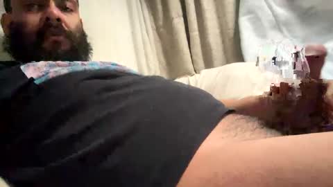 Snapshot of donsquish chatting on January 30, 10:51 pm Don online show from January 30, 10:51 pm