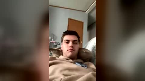donteberchick0580618 online show from June 14, 5:15 pm
