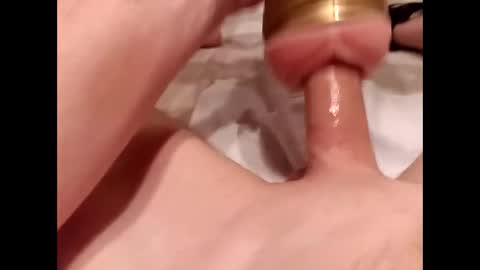 donttellonme1632 online show from April 15, 1:49 am