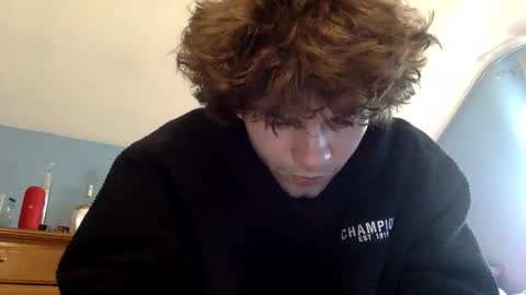 donutking42069 online show from March 24, 6:35 pm