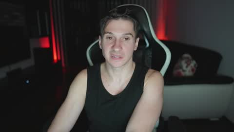 Dorian Reyes online show from April 1, 11:35 pm