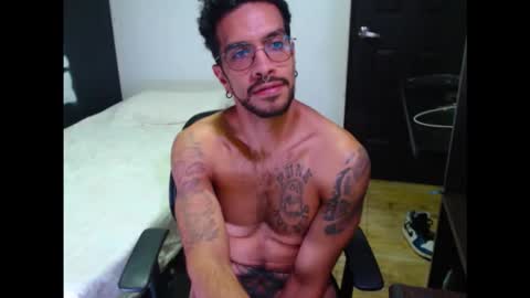 Snapshot of dostoyrodia_34 chatting on October 17, 5:33 am will online show from October 17, 5:33 am