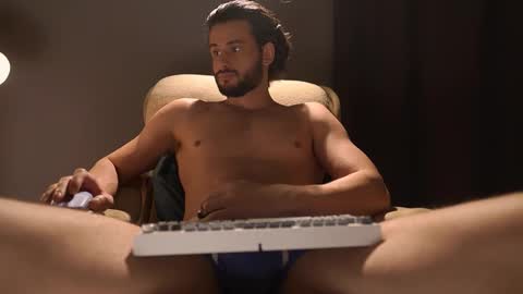 Keen online show from February 24, 1:18 am