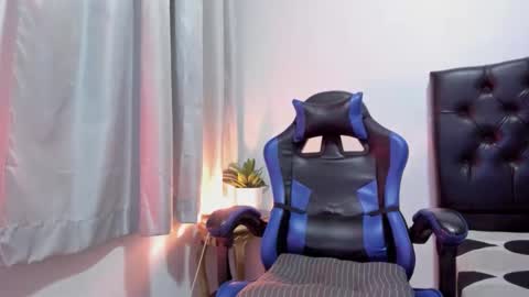 Isabella and Alessandro online show from May 27, 2:19 am