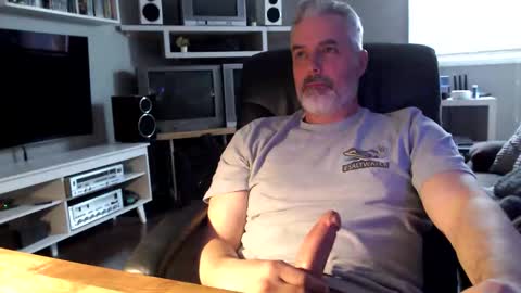 dr_dave20 online show from April 25, 9:45 pm