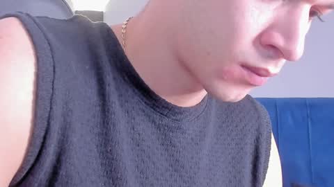 Snapshot of drake_carter1 chatting on January 14, 12:33 am drake_carter1 online show from January 14, 12:33 am
