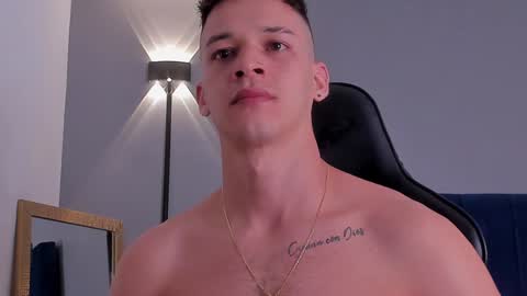 Snapshot of drake_carter1 chatting on January 21, 11:55 pm drake_carter1 online show from January 21, 11:55 pm