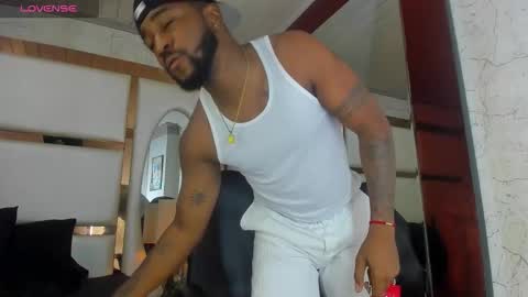 ---Drake--- online show from January 9, 10:48 pm