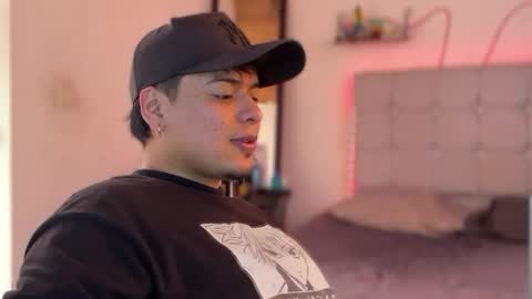 drakeeee online show from April 7, 3:23 pm