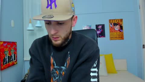 Snapshot of drako_lamar chatting on February 7, 12:17 pm Drako online show from February 7, 12:17 pm