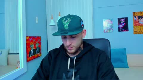 Snapshot of drako_lamar chatting on December 10, 12:38 pm Drako online show from December 10, 12:38 pm