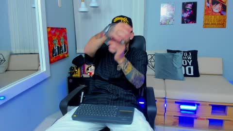 Snapshot of drako_lamar chatting on December 16, 12:16 pm Drako online show from December 16, 12:16 pm