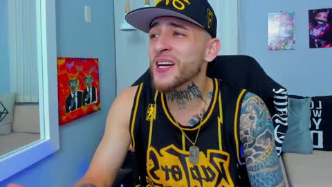 Snapshot of drako_lamar chatting on December 19, 12:56 pm Drako online show from December 19, 12:56 pm