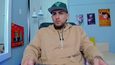 Snapshot of drako_lamar chatting on March 10, 12:17 pm Drako online show from March 10, 12:17 pm