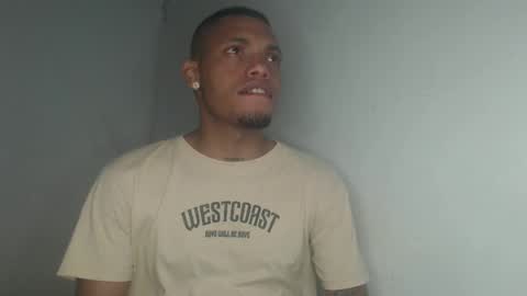 drako_monstercock online show from December 3, 4:35 am