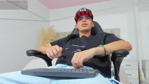 Drako online show from April 2, 9:11 pm