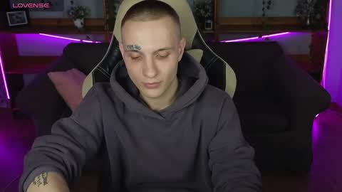 im Kai ntmu online show from April 15, 9:20 am