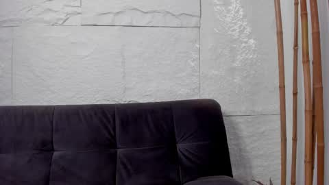 cris online show from February 20, 1:36 am