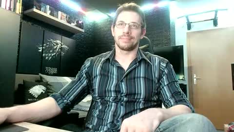 Snapshot of dreamwallker chatting on October 12, 6:40 am Ioannes Paulus the 2nd online show from October 12, 6:40 am