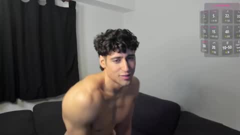 Snapshot of drmozo chatting on February 11, 4:44 am Alexander online show from February 11, 4:44 am