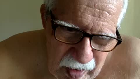 drnick069 online show from July 25, 6:05 pm