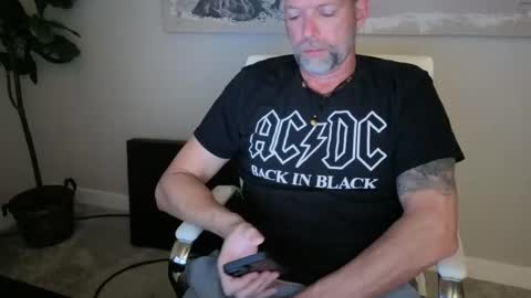 D Ship online show from April 6, 5:52 am