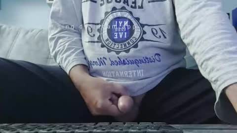 dude_13 online show from June 3, 4:25 am