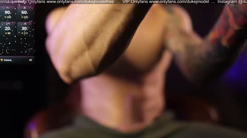 Snapshot of duke_j chatting on January 28, 12:05 am DUKE J              online show from January 28, 12:05 am