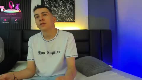 Thomas and Noah online show from November 23, 1:00 pm