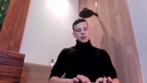 Snapshot of dustin_sonne chatting on January 13, 4:07 am Dustin Sonne online show from January 13, 4:07 am