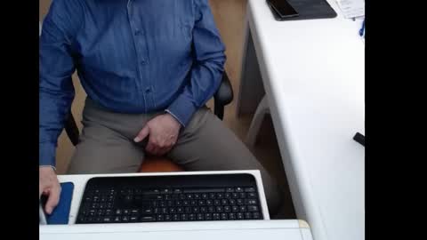 dutchpornking2 online show from April 7, 11:43 am