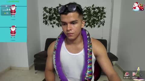 dwayne_brown online show from December 19, 4:02 pm