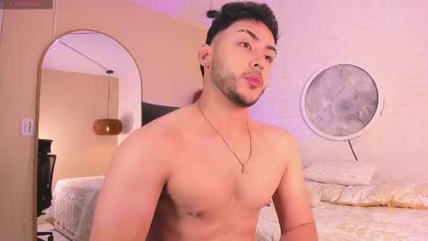 dylan_vega01 online show from March 17, 11:57 am