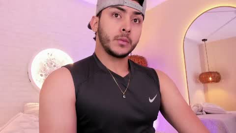 dylan_vega01 online show from April 13, 3:34 pm