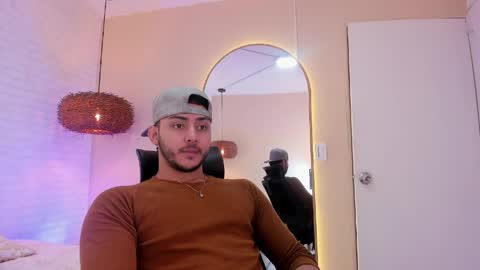 dylan_vega01 online show from April 1, 4:04 pm