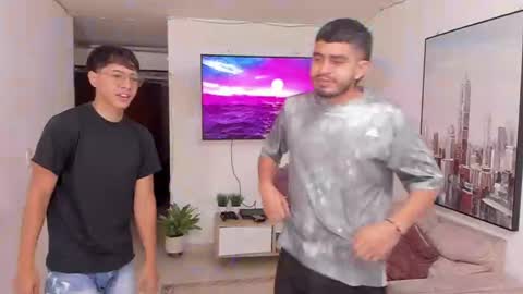 Mod Dylan Lilith Alan and  Drake online show from December 11, 12:38 pm