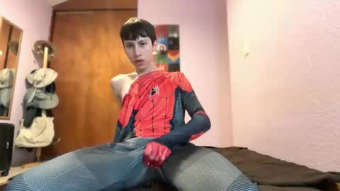 dylannewell online show from November 1, 11:14 am