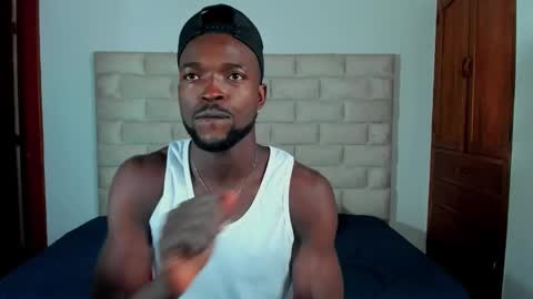 Dylan Taylor online show from November 25, 12:51 pm