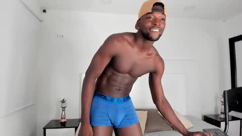 Dylan Taylor online show from December 4, 4:10 am