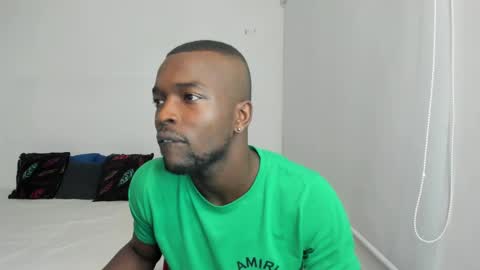 Dylan Taylor online show from February 13, 3:39 am