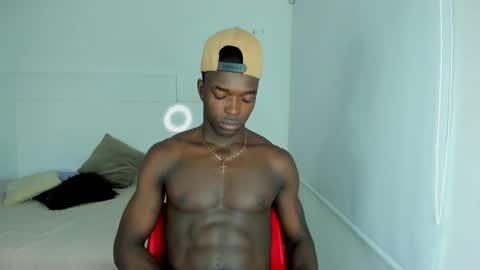 Dylan Taylor online show from January 16, 11:37 pm