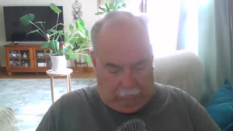 earl52 online show from September 11, 7:13 pm