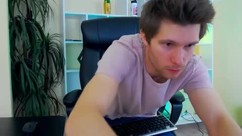 eddie_baker online show from April 4, 7:38 am