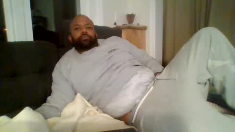 eddiejonez online show from December 7, 4:53 am